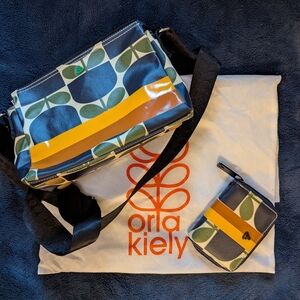 RARE EUC Orla Kiely Coated Block Flower Crossbody Bag Purse Wallet & Dust Bag